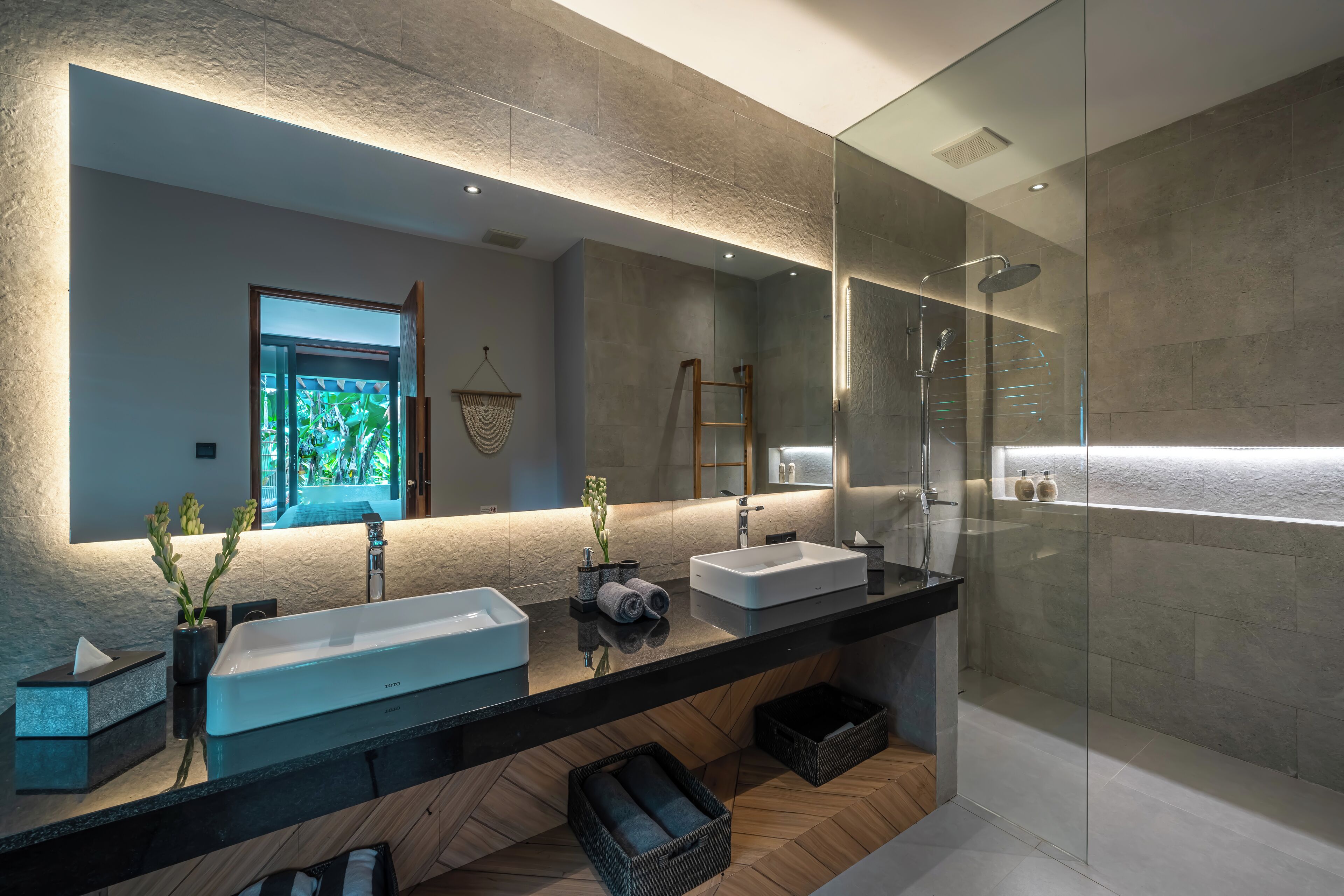 Biệt thự Deluxe, không hút thuốc | Phòng tắm | Khăn tắm, xà phòng, dầu gội, giấy vệ sinh 