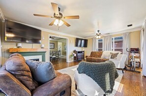 Nicht klassifiziertes Bild, 3 von 39, Schaltfläche