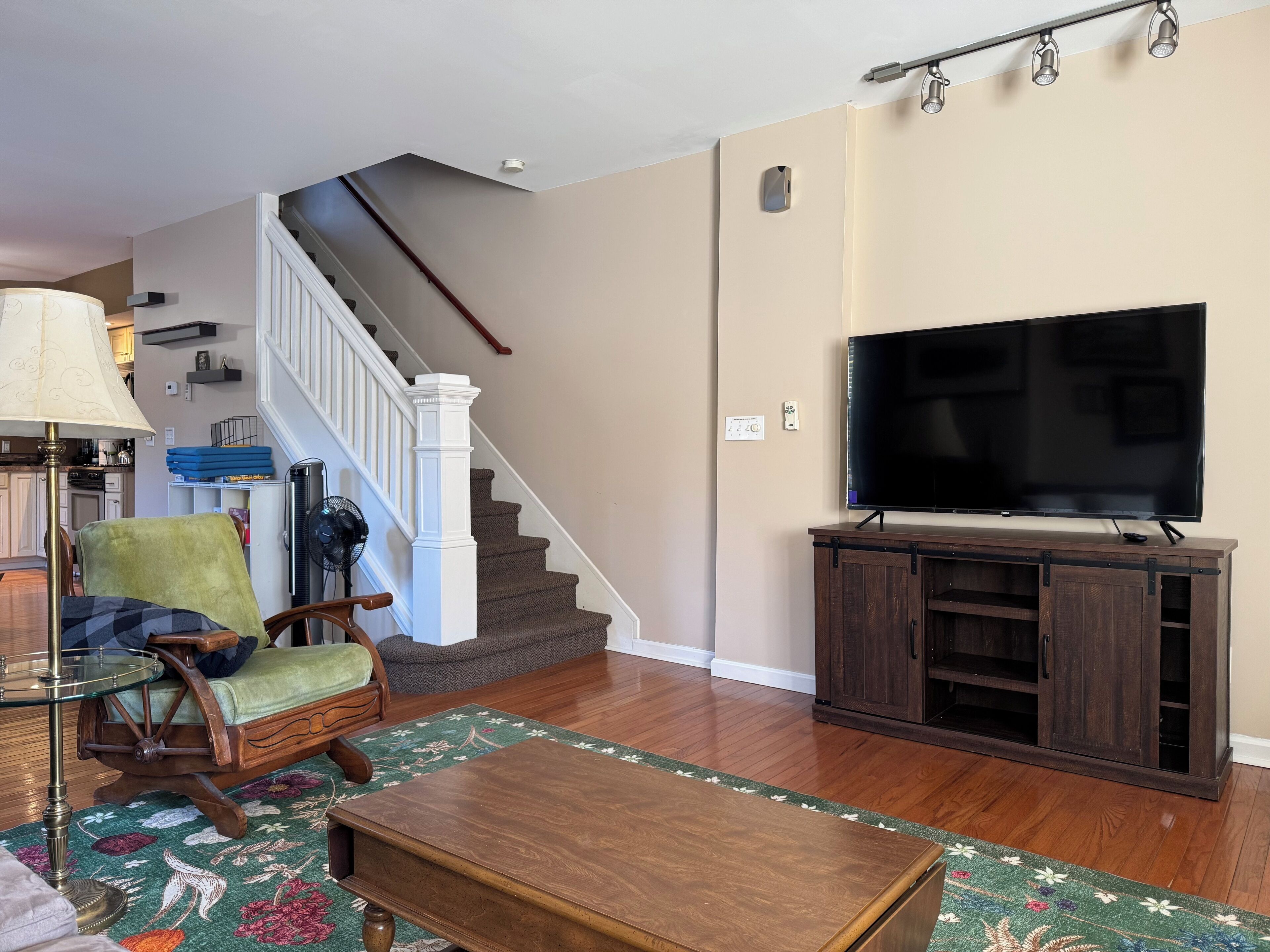 Una Smart TV, libros