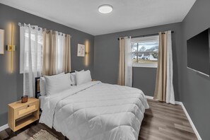 Fer et planche à repasser, Wi-Fi gratuit, draps fournis