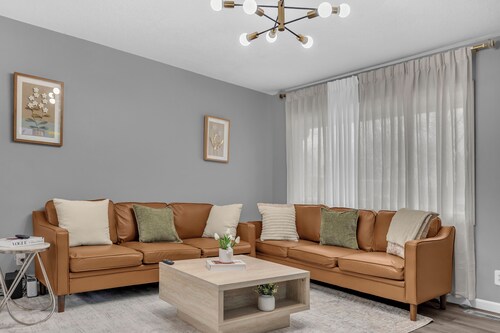 Modern 3BR Home Quiet Area Family Friendly