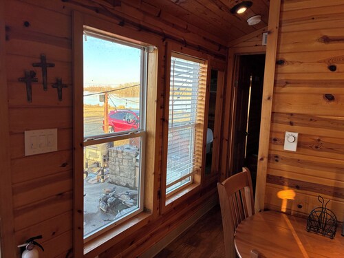 Cabin for 6 on 110 acres w/ private 50 acre lake.  Float, ski, fish, swim, relax