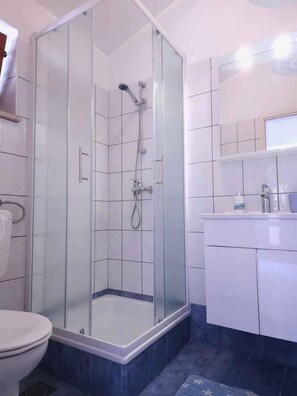 Bathroom - Holiday apartment mit Klimaanlage (Pula)