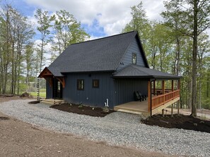 Exterior - Book now and save big! New Mountain cabin (Galeton)