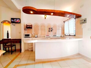 Private kitchen - Solana Studio Apartments watamu (Watamu)