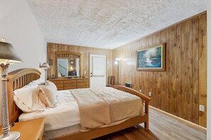 Unclassified image, 4 of 21, button