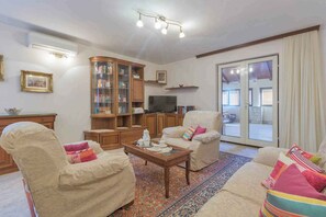 TV - Holiday apartment mit Klimaanlage (Valbandon)