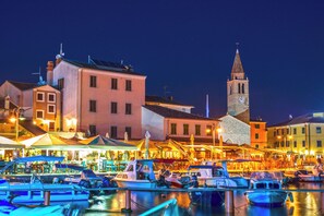 Marina - Holiday apartment mit Klimaanlage (Valbandon)