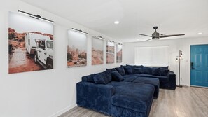 Living area - Private Pool Oasis • 10 Min to Westgate & State Farm Stadium (Phoenix)