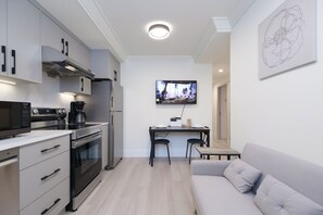 Interior - New Vancouver Kerrisdale Suite mins to Yvr/Ubc (Vancouver)