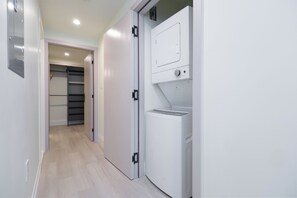 Interior - New Vancouver Kerrisdale Suite mins to Yvr/Ubc (Vancouver)