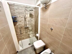 Dusche, Bidet