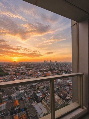 Apartment, 2 Bedrooms, City View | Pemandangan dari bilik