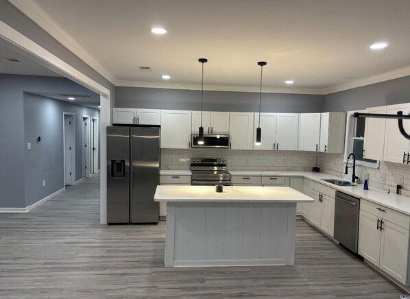 Private kitchen - Gorgeous 3-bedroom house with AC in delightful Mobile (Mobile)