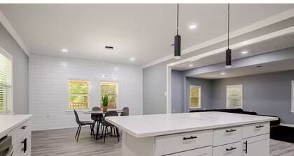 Gorgeous 3-bedroom house with AC in delightful Mobile