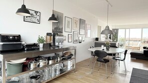 Imagen sin descripción, 4 de 17, botón