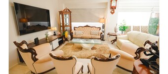 Fairway for your Holiday
5 bedrooms cosy home with split system AC & heaters