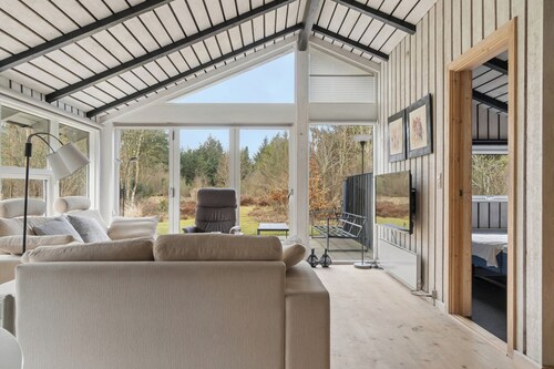 Lovely holiday home with spa, sauna and peace