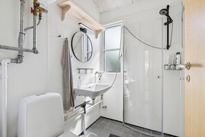 Shower - Close to the beach with outdoor spa (Slagelse)
