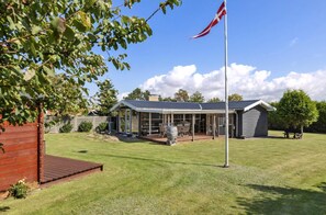 Exterior - Close to the beach with outdoor spa (Slagelse)