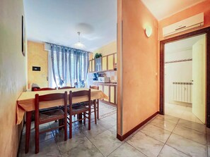 Interior - Holiday apartment with air conditioning and balcony (Bibione)