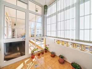Interior - Comfortable apartment with pool (Lagos)