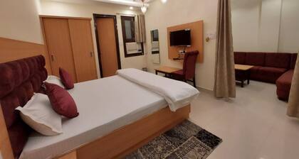Hotel Kailash Near Deoria Baraon Rd