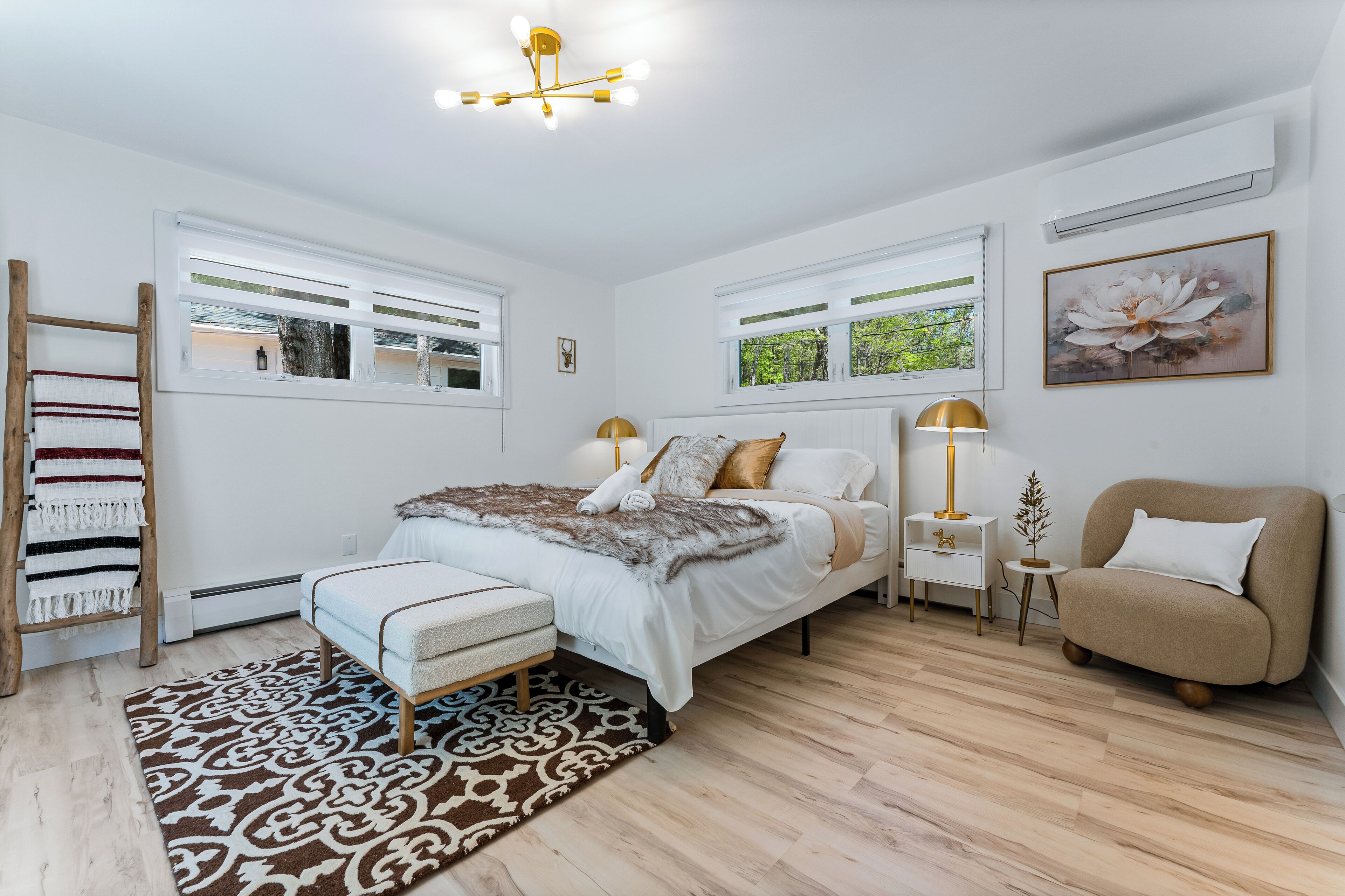3 bedrooms, iron/ironing board, WiFi (free), bed sheets