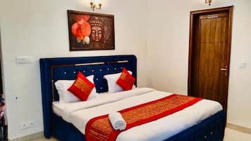 Appartamento, vista città | Una cassaforte in camera, insonorizzazione, ferro/asse da stiro