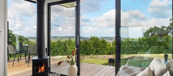Coastview Estate - Pool - Scenic Noosa Bay Outlook