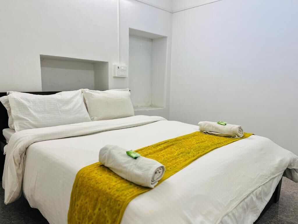 Deluxe Double Room | Free WiFi
