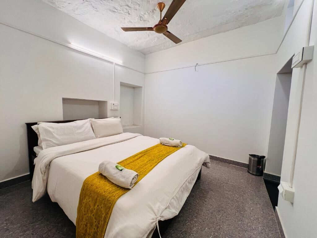 Deluxe Double Room | Free WiFi