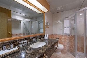 Bathroom - Miramar Urumqi (CCMALL Hongshan Park Times Square Branch) (Urumqi)