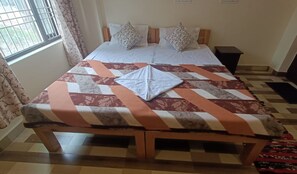 Deluxe tweepersoonskamer, uitzicht op heuvels | Gratis wifi