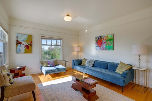 Golden Gate & Sunset Views! Classic Berkeley Home