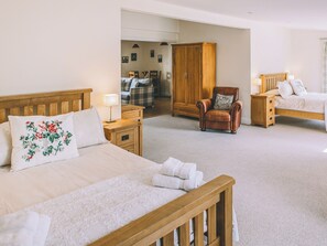 1 bedroom, free WiFi - The Shooting Lodge-19484 (Bury St. Edmunds)
