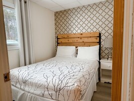Suite, 2 Queen Beds | Free WiFi