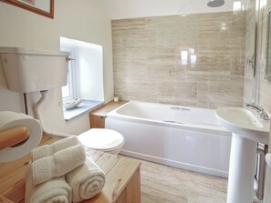 Bathroom - 2 bedroom accommodation in Marhamchurch, near Bude (Marhamchurch, near Bude)