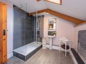 Towels - 2 bedroom accommodation in Wrantage, near Taunton (Wrantage, near Taunton)