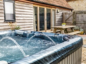 Terrace/patio - 3 bedroom accommodation in Wrantage, near Taunton (Wrantage, near Taunton)