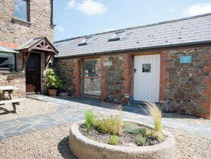 Terrace/patio - 2 bedroom accommodation in Marhamchurch, near Bude (Marhamchurch, near Bude)