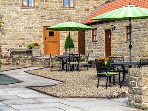 Outdoor dining - 1 bedroom accommodation in Stape, near Pickering (Stape, near Pickering)