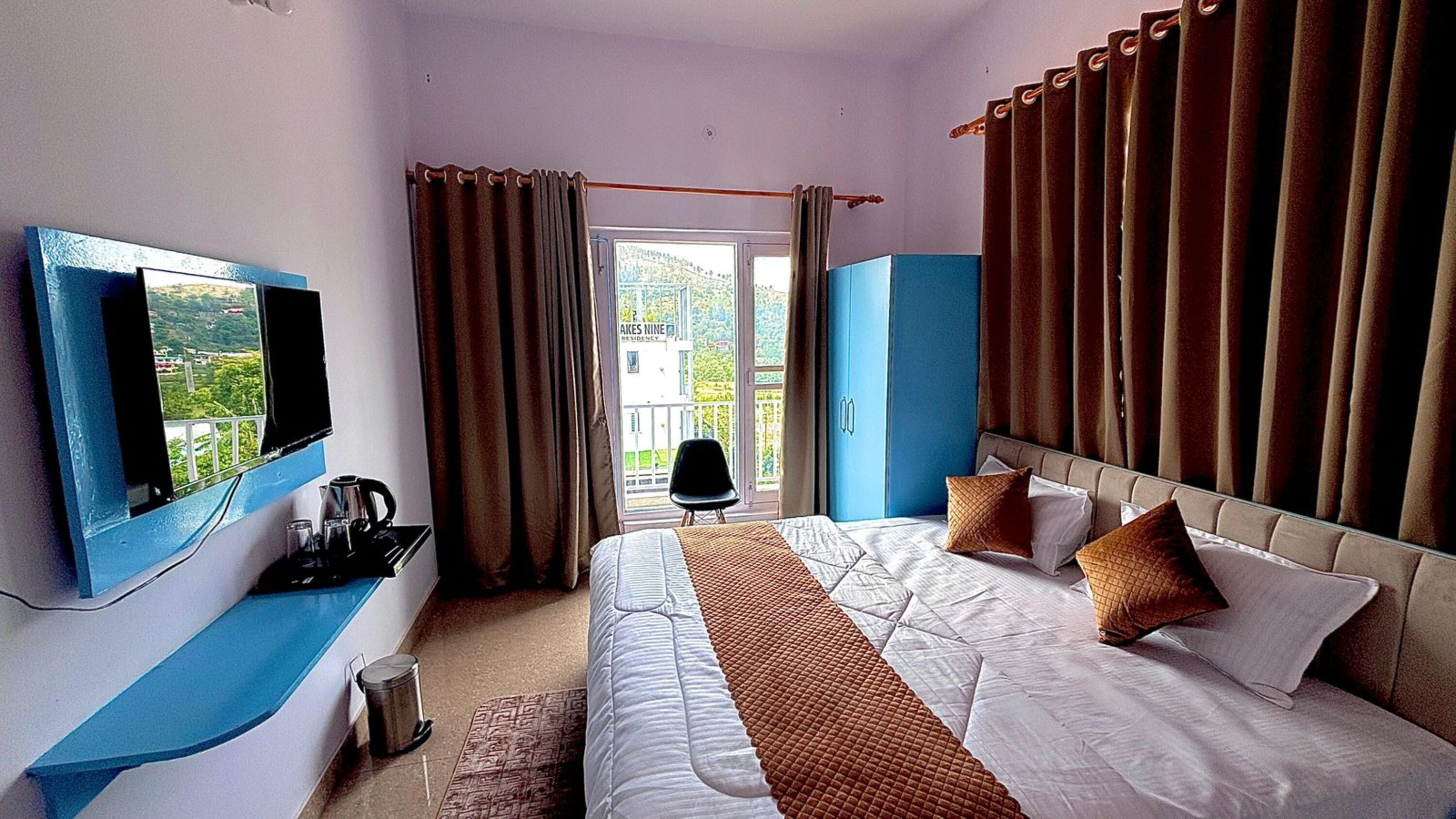 ห้องดีลักซ์ | Wi-Fi ฟรี, ผ้าปูที่นอน