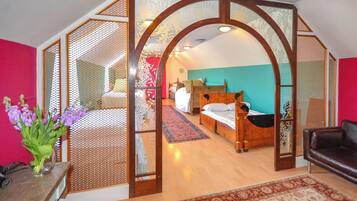 4 bedrooms, free WiFi