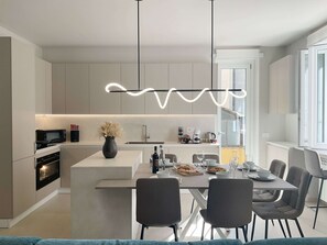 Immagine non classificata, 2 di 37, pulsante