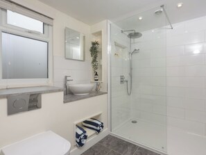 Towels - Little Dunley Cottages - Hazel (Bovey Tracey)