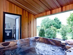 Spa - 1 bedroom accommodation in Hassocks (Hassocks)