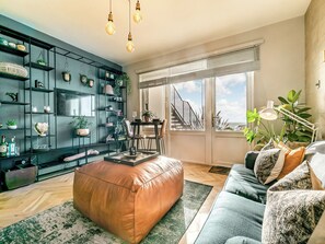 Living area - 1 bedroom accommodation in Seaton (Seaton)