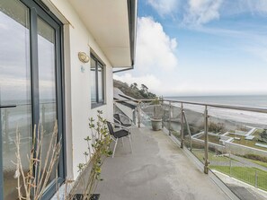 Property grounds - 2 bedroom accommodation in Seaton (Seaton)