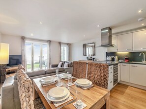 Interior - 1 bedroom accommodation in Seaton (Seaton)
